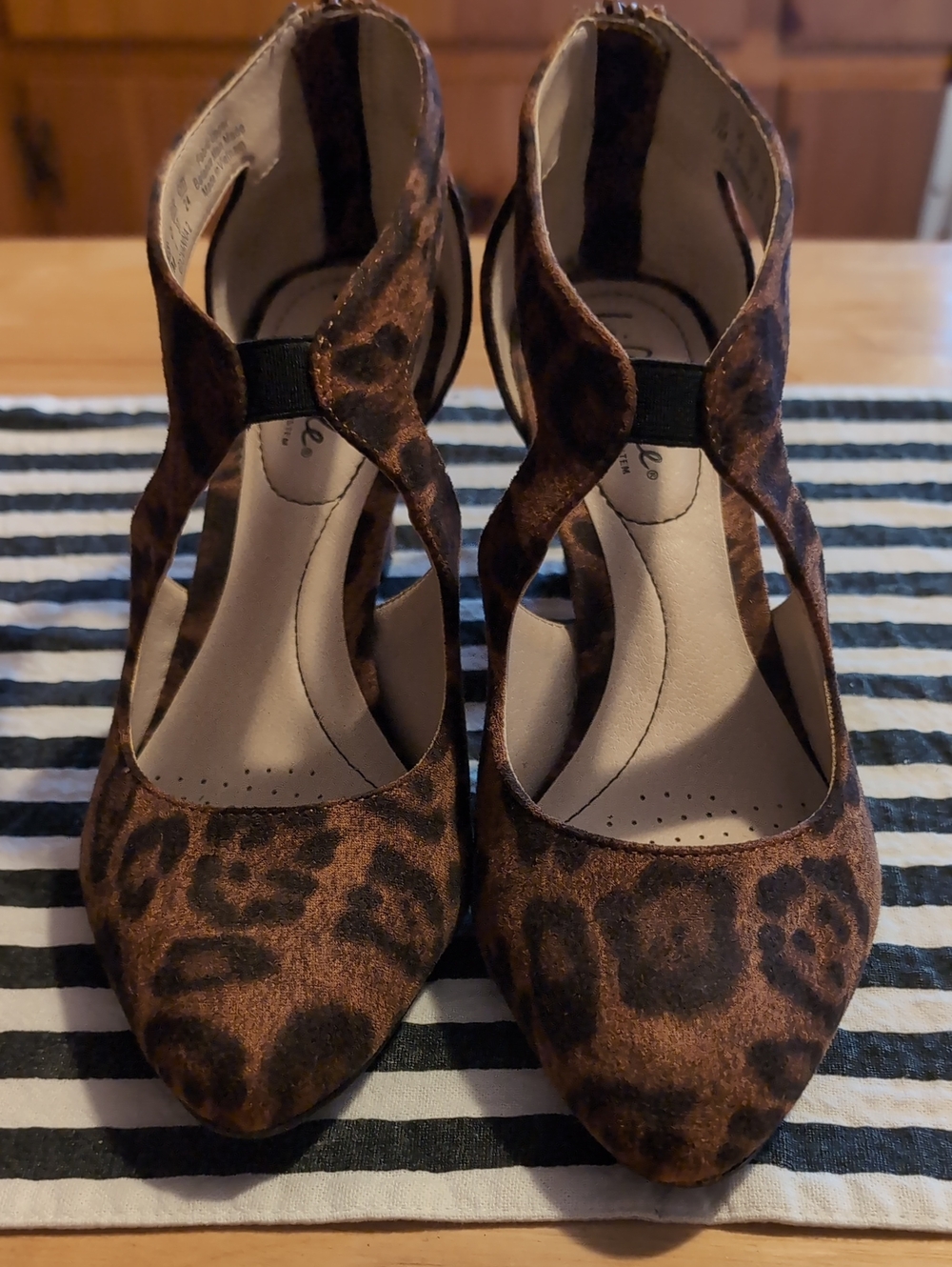 Life Stride Animal Print T-Strap Women's Heels - Brown